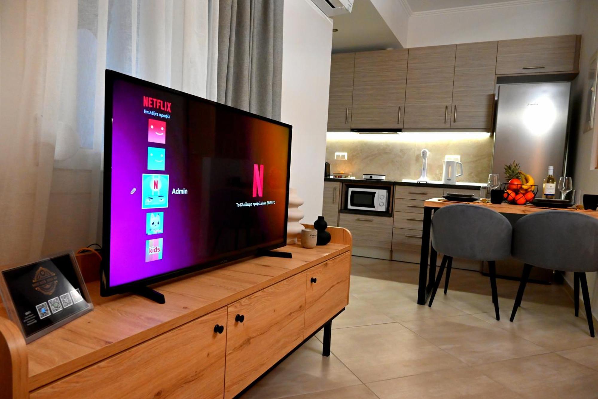 Mouson Luxury Suite With Free Private Parking Kavala Buitenkant foto