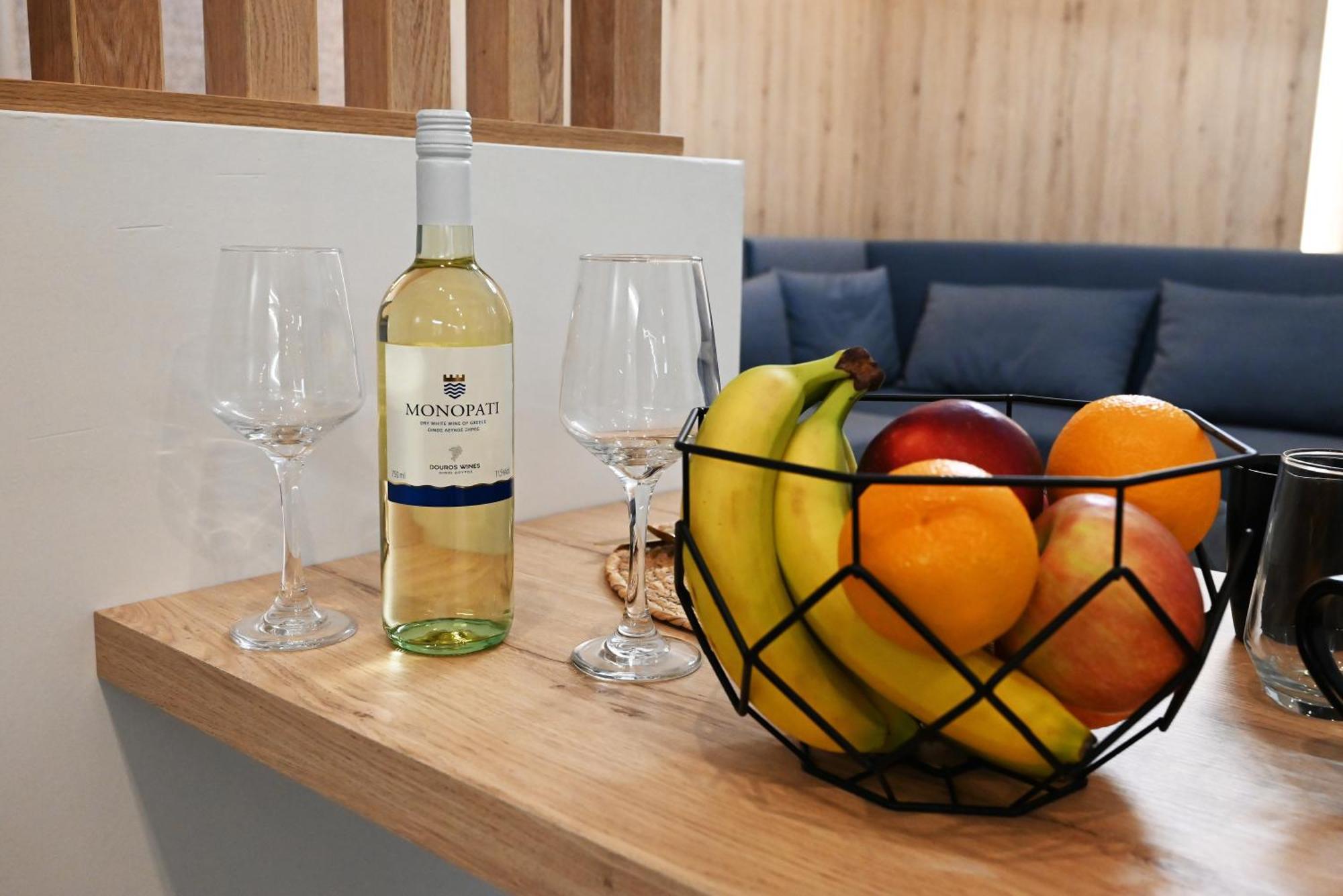 Mouson Luxury Suite With Free Private Parking Kavala Buitenkant foto
