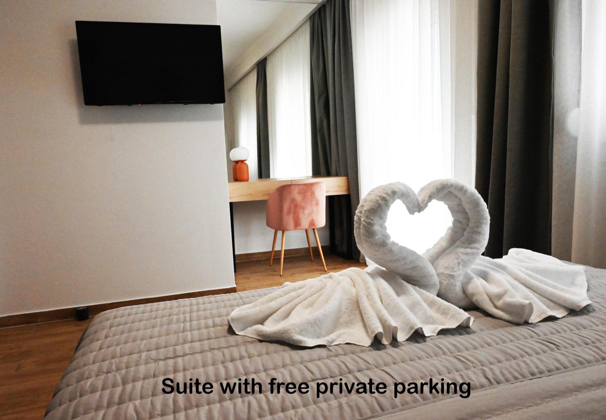 Mouson Luxury Suite With Free Private Parking Kavala Buitenkant foto