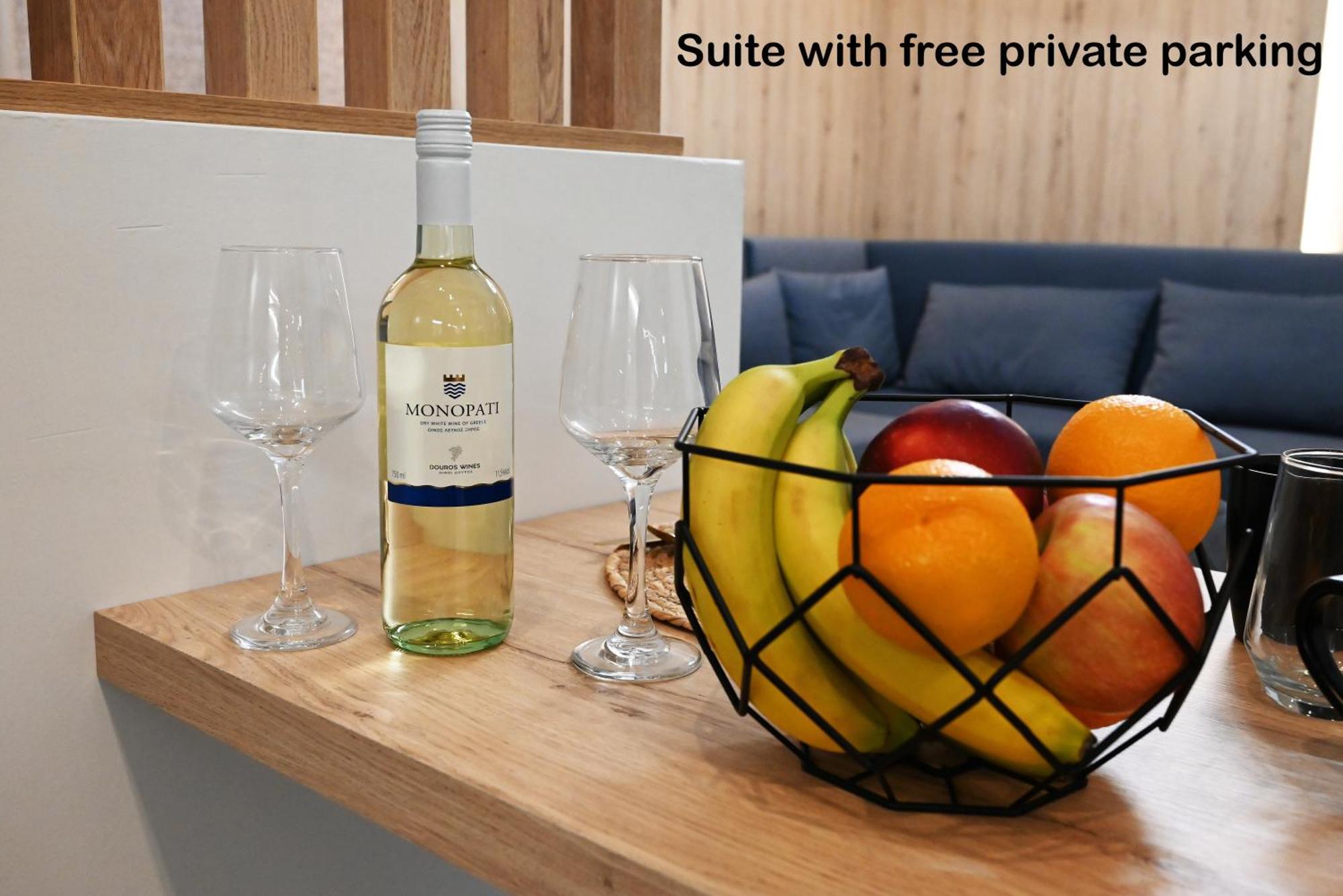 Mouson Luxury Suite With Free Private Parking Kavala Buitenkant foto
